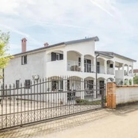 Apartmán Ana 1 By Guide Nova Vas (Porec)